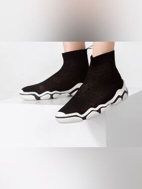 NWT Red Valentino Glam Run sock sneakers 39EU/8.5-9U.S. Black